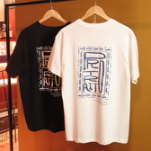 お店のロゴが入ったオリジナルTシャツを店頭にて販売しております◎お食事の記念やお土産にいかがでしょうか？デザインはシンプルで、普段使いにもぴったりです♪