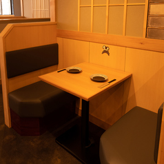 炊きたて土鍋ごはんの湯気や、艶やかな肉寿司の輝きが一枚の写真になるよう計算された背景美が、SNSでも映える体験を叶えます。