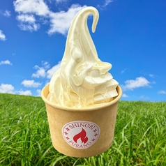 ふらの牛乳ソフトクリーム（ふらの産アカシヤ蜂蜜）