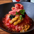 料理メニュー写真 名物　豪華和牛サシトロ海鮮丼