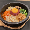 料理メニュー写真 【石焼】ユッケピビンパ(スープ付)/【石焼】ひき肉ピビンパ(スープ付)