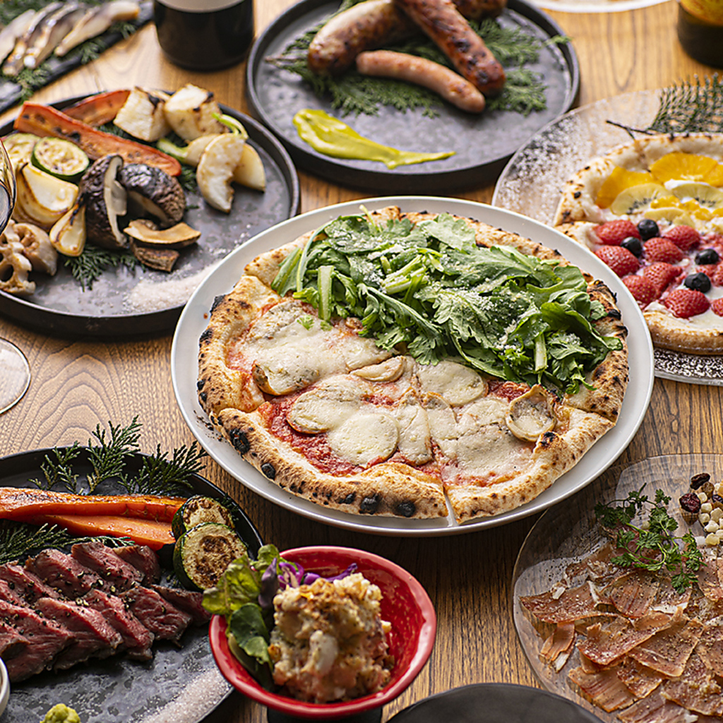 当店では飲み放題付きコースを3つご用意しております♪どのコースも満足いただけること間違いなし！