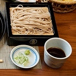 食事の締めにおすすめな絶品おそばをぜひ！もりそばのほか、ユニークなおそばもご用意しております♪