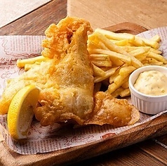 自家製ビール衣のフィッシュ&チップス