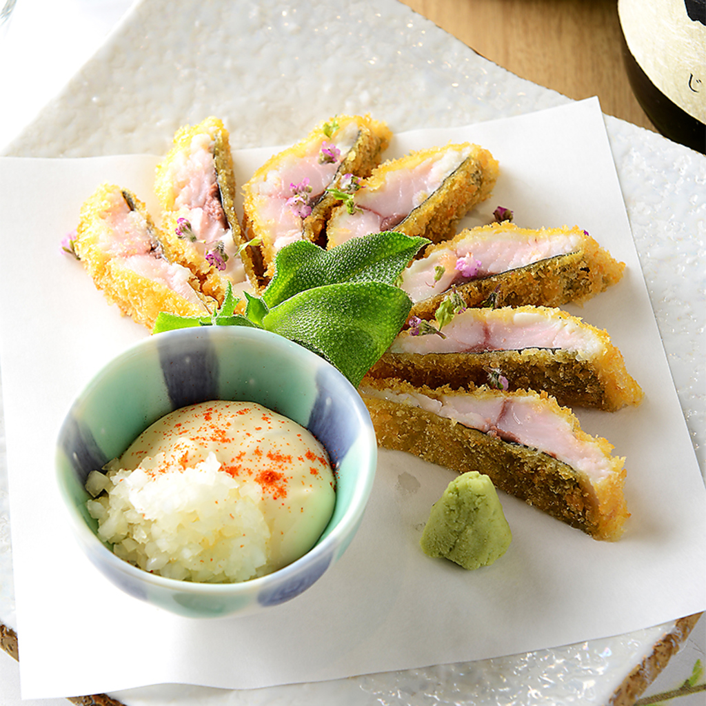 白身魚は揚げ物にすることで旨みを凝縮しました