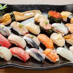 お得な寿司７種盛合せ。ネタは日替わりです！！