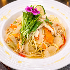 蒸し鶏と柚子のパスタ