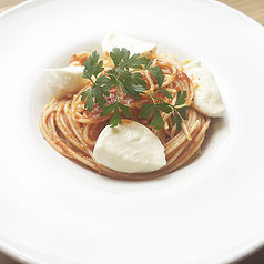 冷製：水牛モッツァレラのトマトパスタ