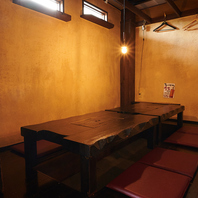 落ち着いた店内でおくつろぎください