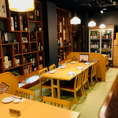 気軽に楽しむ6名様テーブル席！仲間とワイワイ盛り上がるならココ！