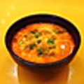 料理メニュー写真 鶏スープ赤