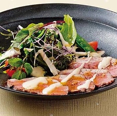 柔らかラムのローストサラダ