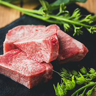 白老牛や希少部位を使用した焼肉と一品料理の魅力