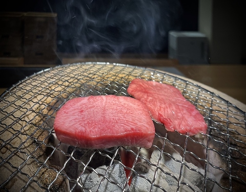 岡山初完全予約制のコース専門店。新しいジャンル『焼かない焼肉』