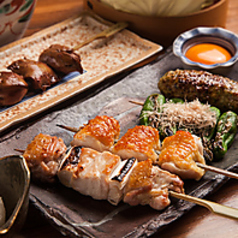 ◎自慢の炭火焼鳥◎もも/ねぎま/はつ/つくねなど