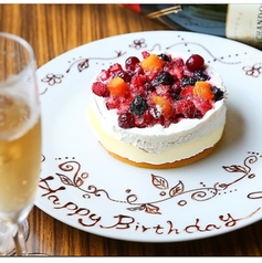 【誕生日・記念日に★】メッセージプレートでサプライズ！！チェキのサービスも◎の写真