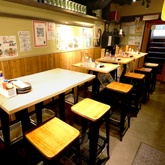<おひとり様から気軽に利用OK！>テーブルを連結すること可能！最大12名様まで座っていただけるお出来です