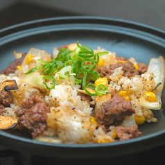 【◆極上の〆ご飯◆】旨みを残さず楽しむ！自分好みに仕上げるガーリックライスの写真