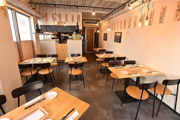 天ぷらとワイン からり はなれ店の雰囲気1