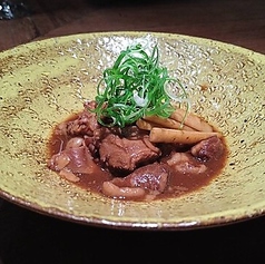 牛すじ赤ワイン煮込み