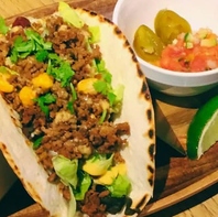 当店人気のタコスメニュー