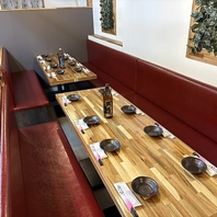 少人数～団体様までご利用いただける落ち着いた個室！