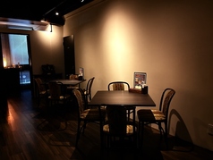 2名席から、4名席、6名席があります。