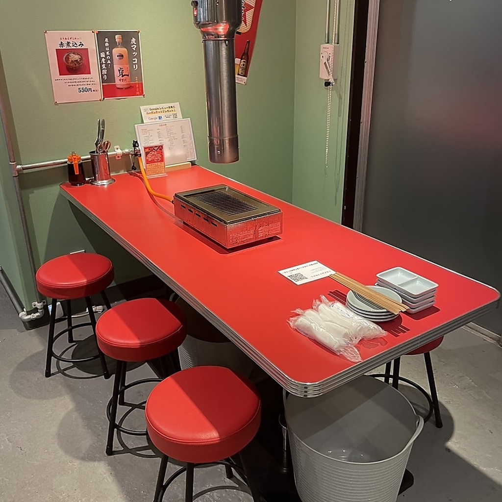 6名様でご利用いただけるお席です！6名で座っても広々でゆっくりお食事をお愉しみいただけます◎