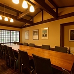 14名様までご利用可能な個室と7名様までご利用可能な個室ございます！様々なシーンにおすすめです！