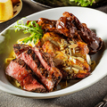 料理メニュー写真&nbsp;豪快!!お肉の盛り合わせ～牛赤身肉・スペアリブ・鶏もも肉のソテー～