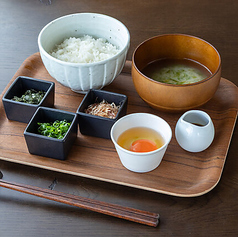 【平日限定】卵かけご飯［ドリンク付］