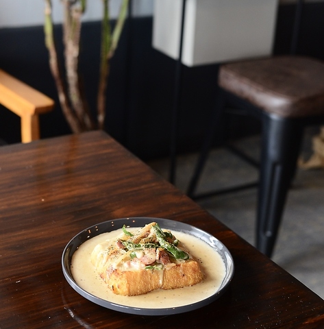 Creative French Toast in Okinawa NGCeBut`g[XgCILi