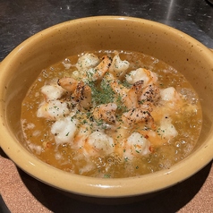 メガ盛り海老のアヒージョ