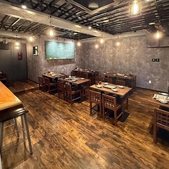 ４名様テーブル多数ご用意しております！会社帰りにぜひお立ち寄りください！