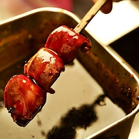 国産備長炭で焼き上げた焼き鳥をこだわりのタレ・塩で