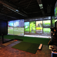 4名様までご利用いただけるボックス席(フロアブース)が2つございます◎