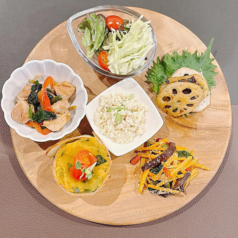 厳選された素材を活かした多彩なメニューが魅力です。