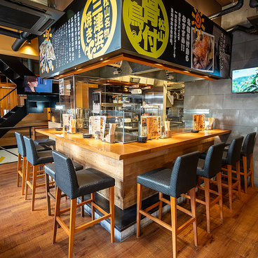 三津浜焼き・骨付鳥　鉄板GRILL　ひまわり　大街道店の雰囲気1