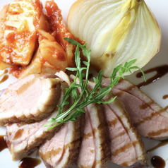 【当店自慢の肉料理】北海道産牛フィレ・北海道産骨付きもち豚・鴨肉・エゾ鹿肉と種類豊富に！の写真