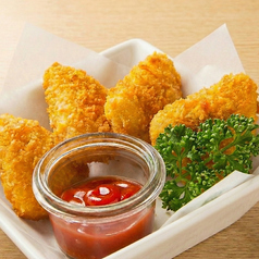 たこの唐揚げ / 鶏なんこつの唐揚げ / カマンベールチーズフライ