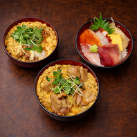 大人気のつくば鶏使用した親子丼や自慢の各種丼をご用意