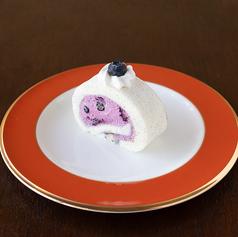 ブルーベリーレアチーズロール