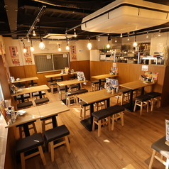 【活気溢れる店内で貸切宴会】水炊き・焼き鳥等の鶏料理を存分に楽しめる居酒屋です！お酒も1杯329円の生ビールから日本酒、焼酎等、各種取り扱っております！～大衆居酒屋　とりいちず　鶴橋店