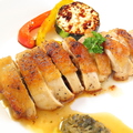 料理メニュー写真 三河赤鶏のチキンステーキ