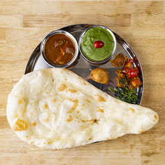 ２種類カレーとナンのセット