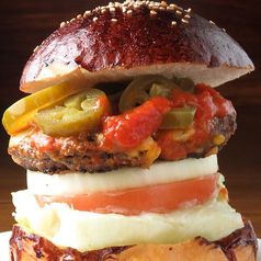 肉汁あふれる大人の本格グルメバーガー
