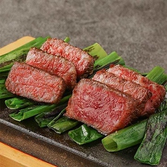 黒毛和牛　サーロイン・赤身肉　溶岩ステーキ食べ比べ