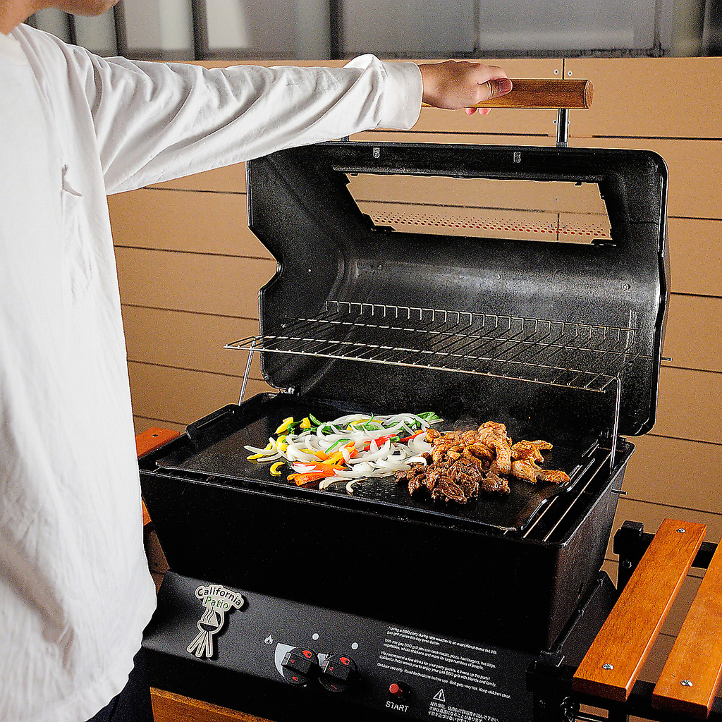 最高級グリルで焼くジューシーなお肉は香りまでご馳走♪仲間と盛り上がりワイワイ楽しむ時間を用意★