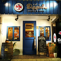 魚介とお酒を楽しめる陽気なシーフード酒場