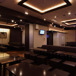 最大50名収容のパーティールーム他、40～50名、30～40名、10～20名など多彩な大部屋がございます